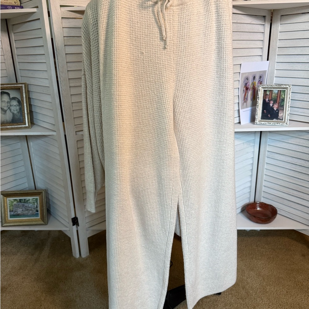 Aerie CozyUp Waffle Knit Crewneck Sweater & Skater Pants two piece Set SZ L - Picture 5 of 11